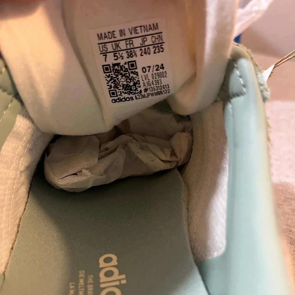 Adidas Classic Gazelle Suede Sneaker Hazy Green Women's Shoe Size 7 IG4393 - Picture 10 of 12